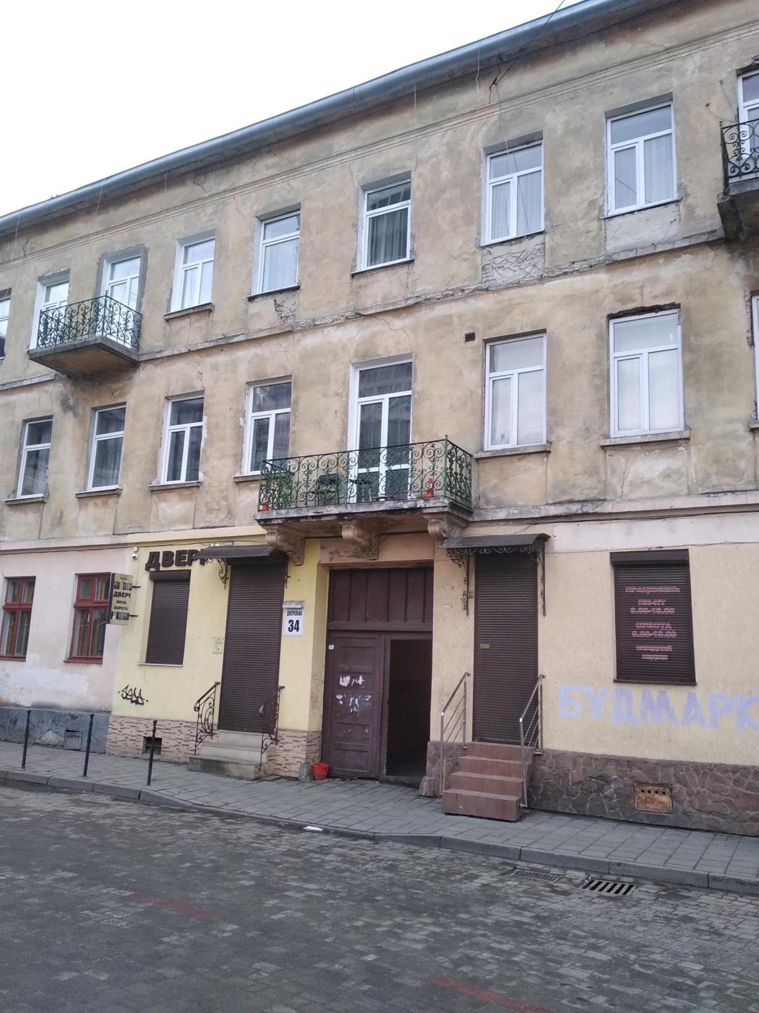 Modern Apartments In The Old City Львов Экстерьер фото